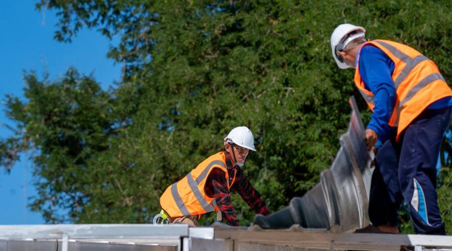 Expert new roof installation services in Arcola, IN